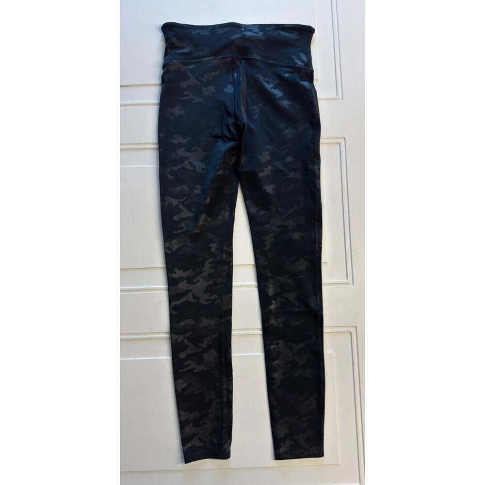 Spanx Women’s Sz M Black Gray Camo Shaping Leggings - Picture 6 of 6